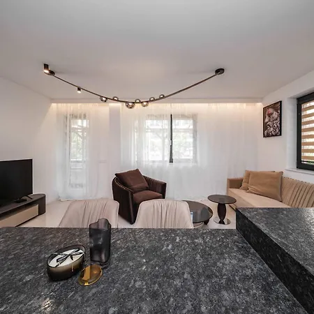 Luxury 2bd Retreat In Krastova Vada By Flаt Mаnаgеr Apartament Sofia